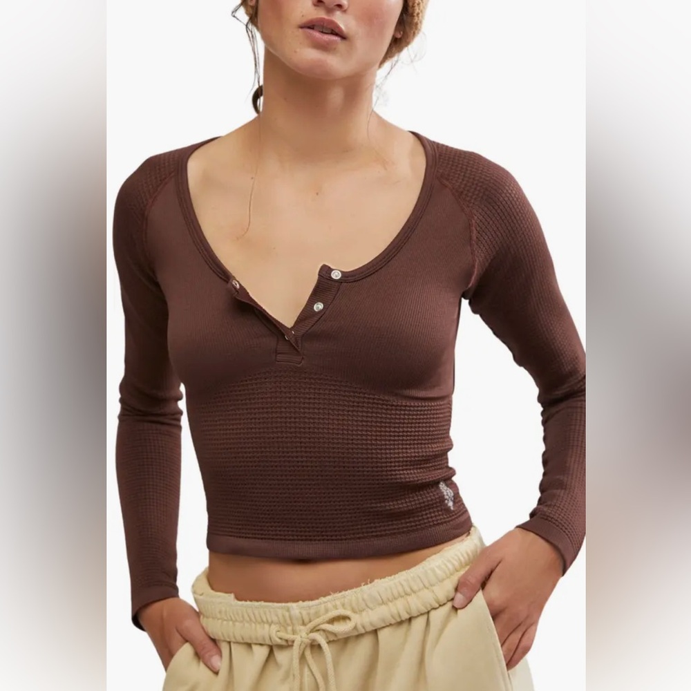 NWT Free People Movement Bail Out Crop Thermal Knit Top in Color: Dark Espresso